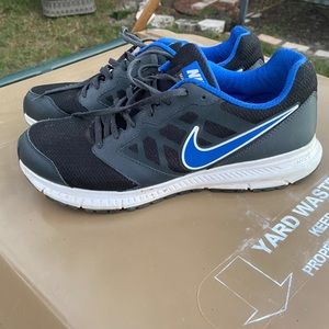 Men's nikes